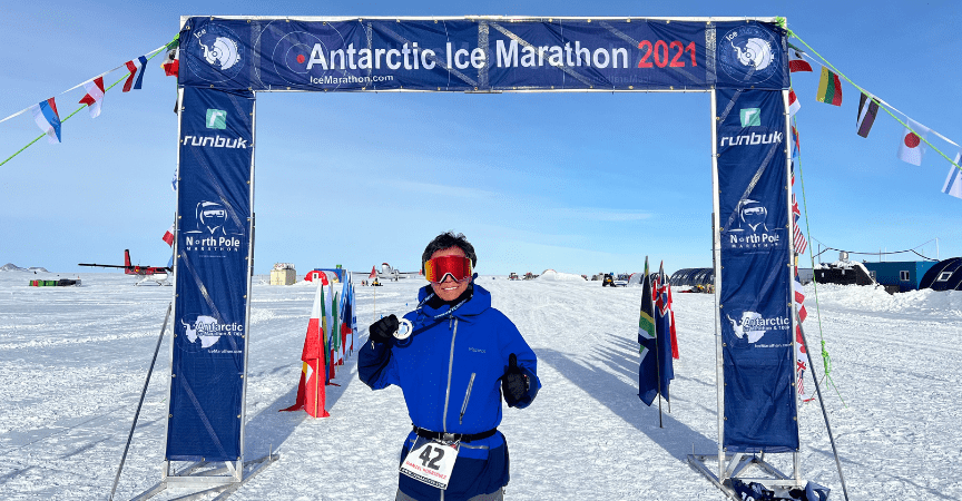 daniel rodriguez races in the 16th annual antarctic ice marathon